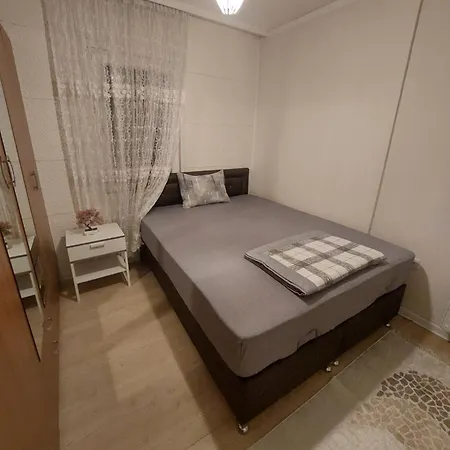 B.a.a Sabiha Goekcen Estambul