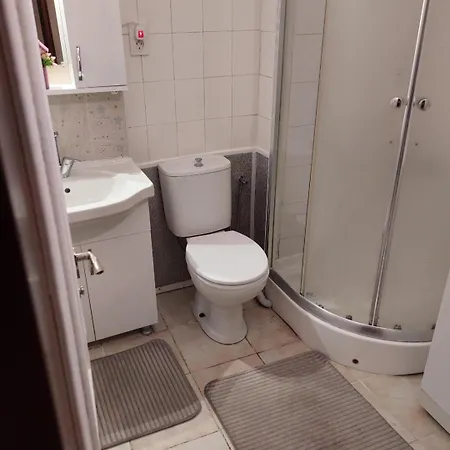 B.a.a Sabiha Goekcen Hostal Estambul