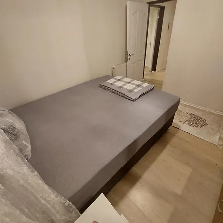 旅馆 B.a.a Sabiha Goekcen *