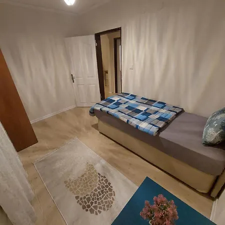 B.a.a Sabiha Goekcen Hostal *