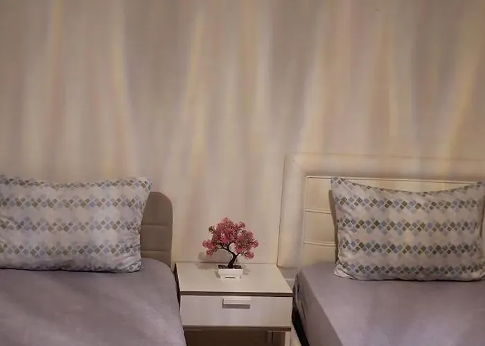 Hostel B.a.a Sabiha Goekcen İstanbul